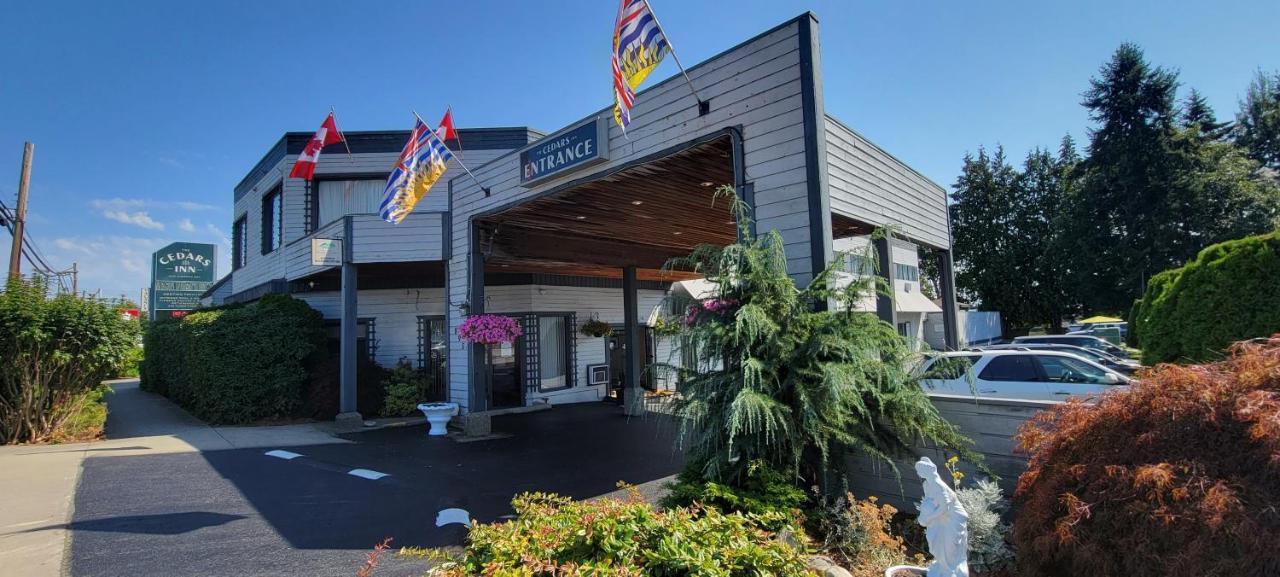 The Cedars Inn Hotel & Convention Centre Gibsons Zewnętrze zdjęcie
